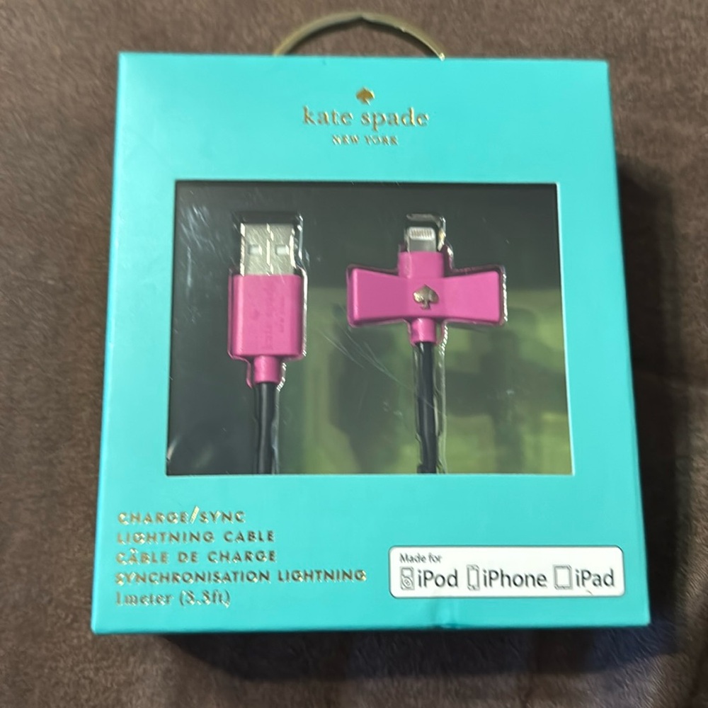 🆕🌸 Kate Spade ♠️ Charge/Sync Cable Lightning